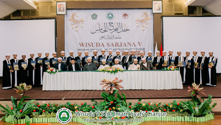 Wisuda V STAI Imam Syafi’i Cianjur